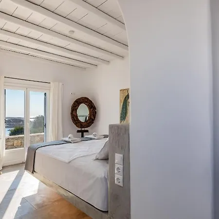 Ava Mykonos Псароу